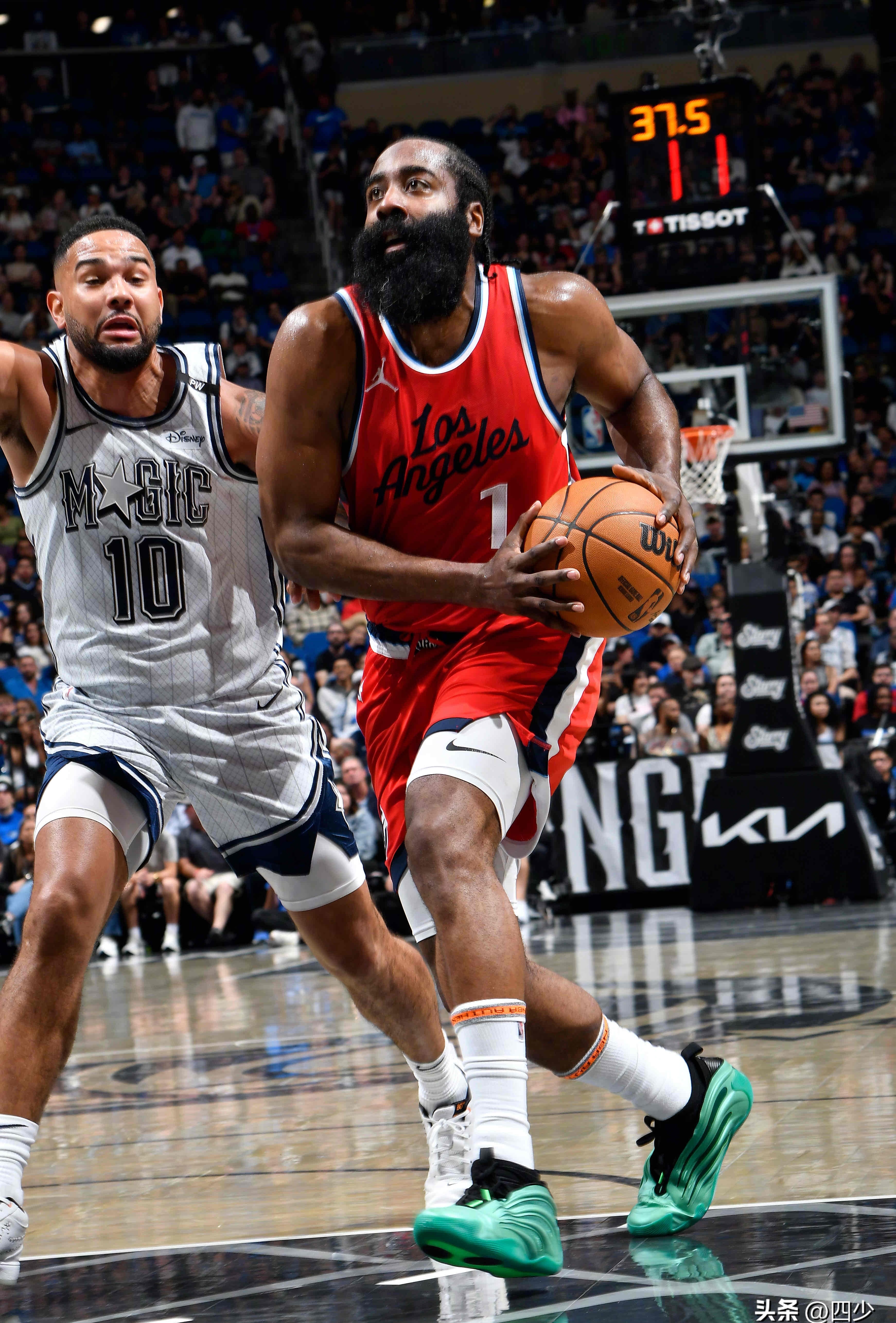 穿越直播挑战尾崎八项