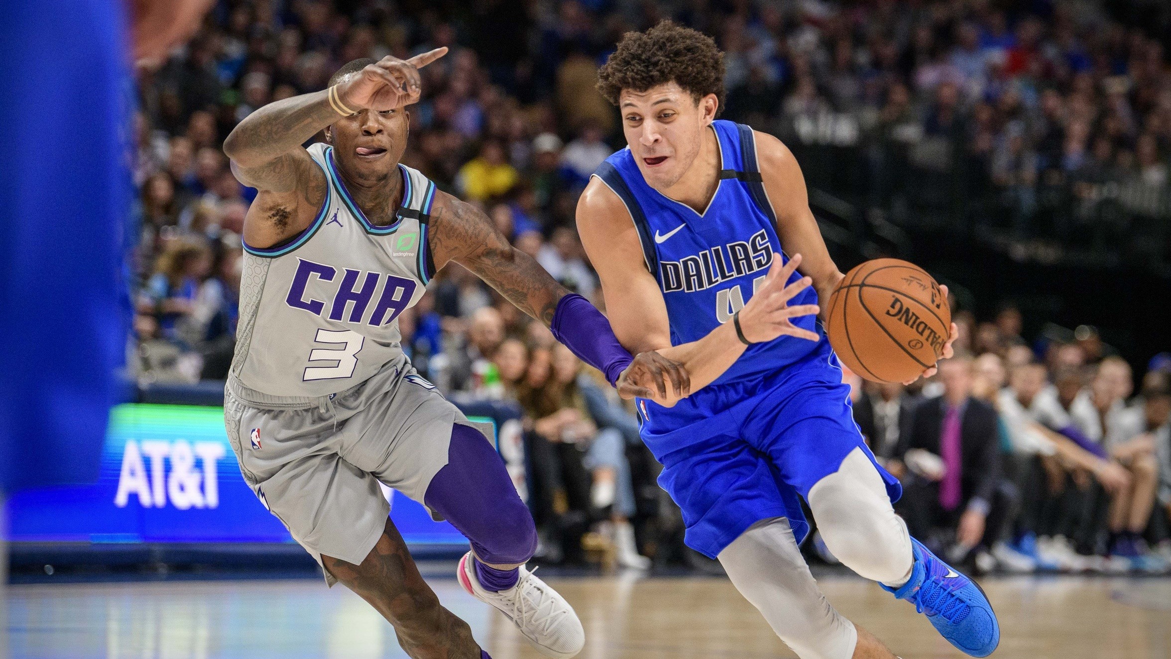 中国乐鱼体育官网-德甲赛程吃紧，达拉斯独行侠今夜篮板制胜，球迷炸锅，数据趋势出现新变化